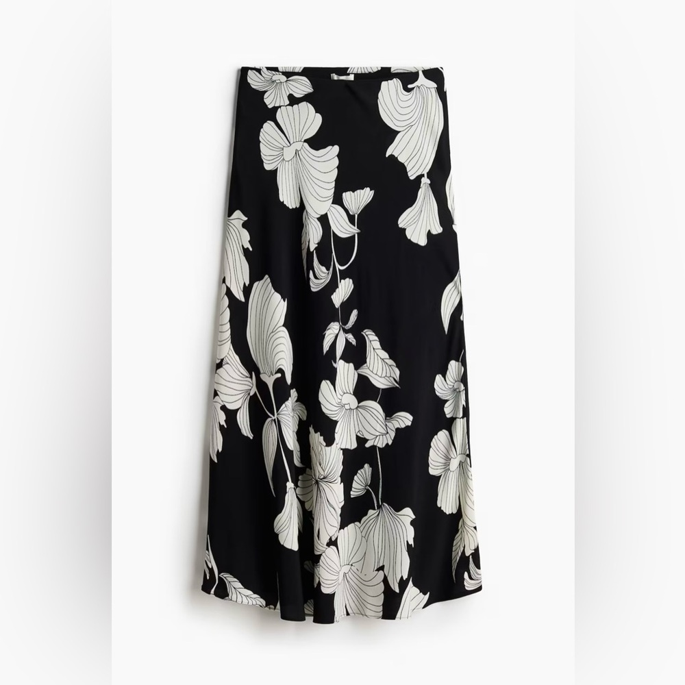 H&M Floral Black and White Women's Skirt